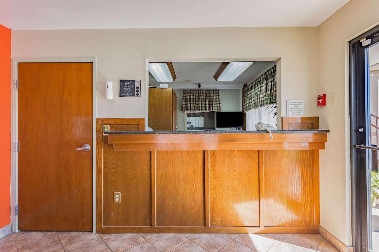 Econo Lodge Ripley Экстерьер фото