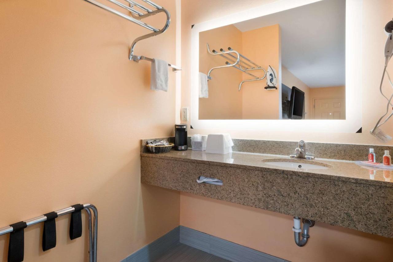 Econo Lodge Ripley Экстерьер фото